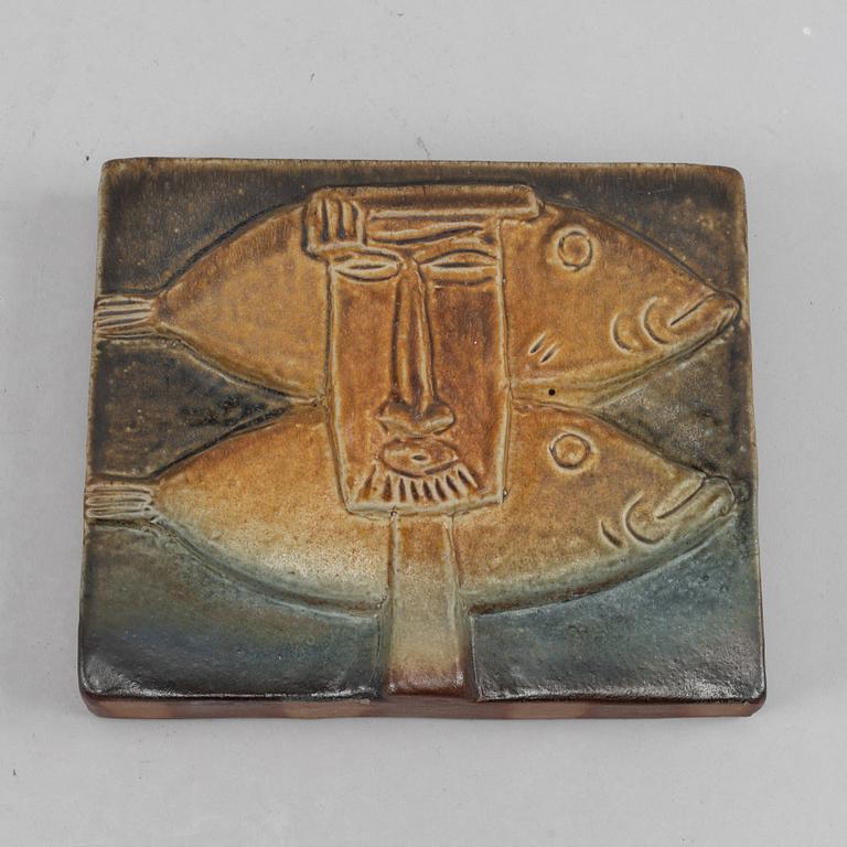 Two stoneware wall reliefs by Åke Holm.