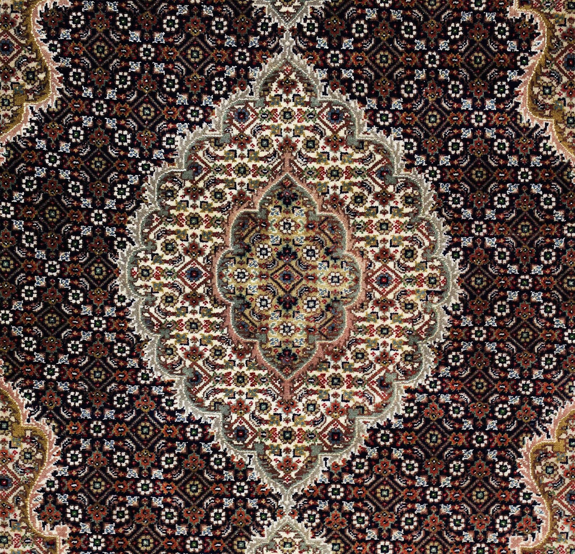 A RUG, Oriental, part silk, around 155 x 103 cm.