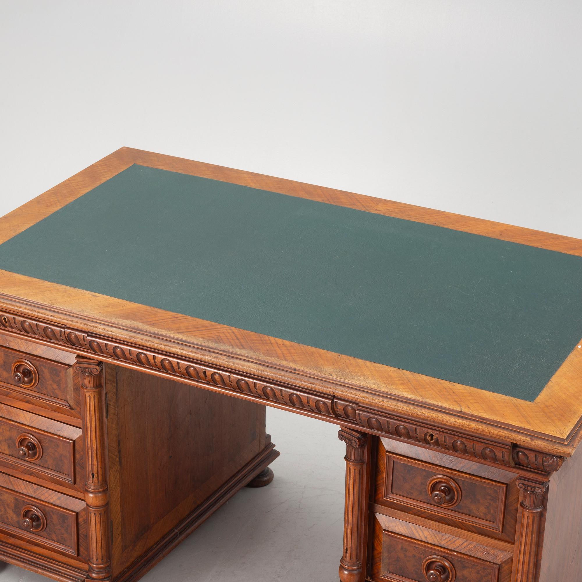 Desk, neo-Renaissance, 19th century.