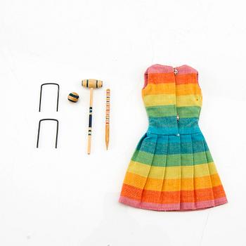 Barbiekläder 8 set. vintage bl a "Country Club Dance" Mattel 1965, "Ballerina" Mattel 1961-65.