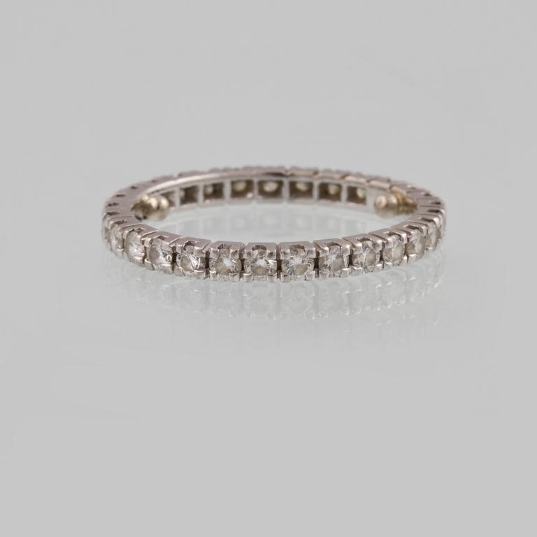 RING, platina med briljantslipade diamanter ca 2.00 ct. Vikt 4,0 gram.