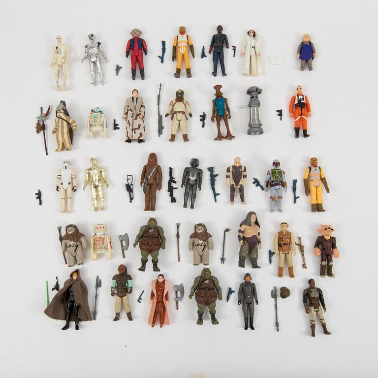 A lot of 61 Star Wars action figures by Kenner 1970/80s.