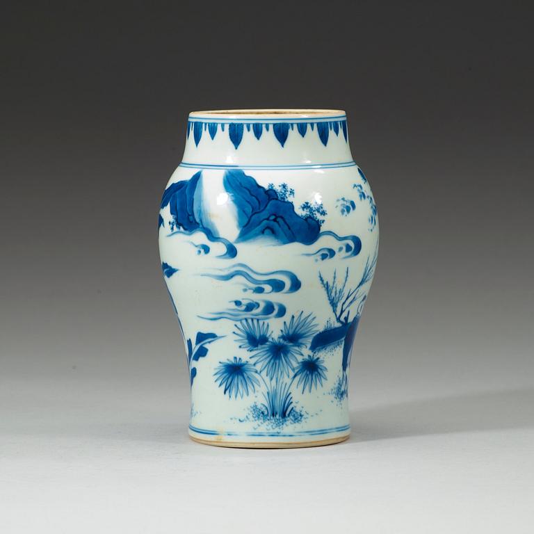 A blue and white vase, Transition 17th century.