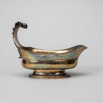 A silver sauce bowl, Copenhagem Denmark, 1916, after a french 18th century sauce bowl.