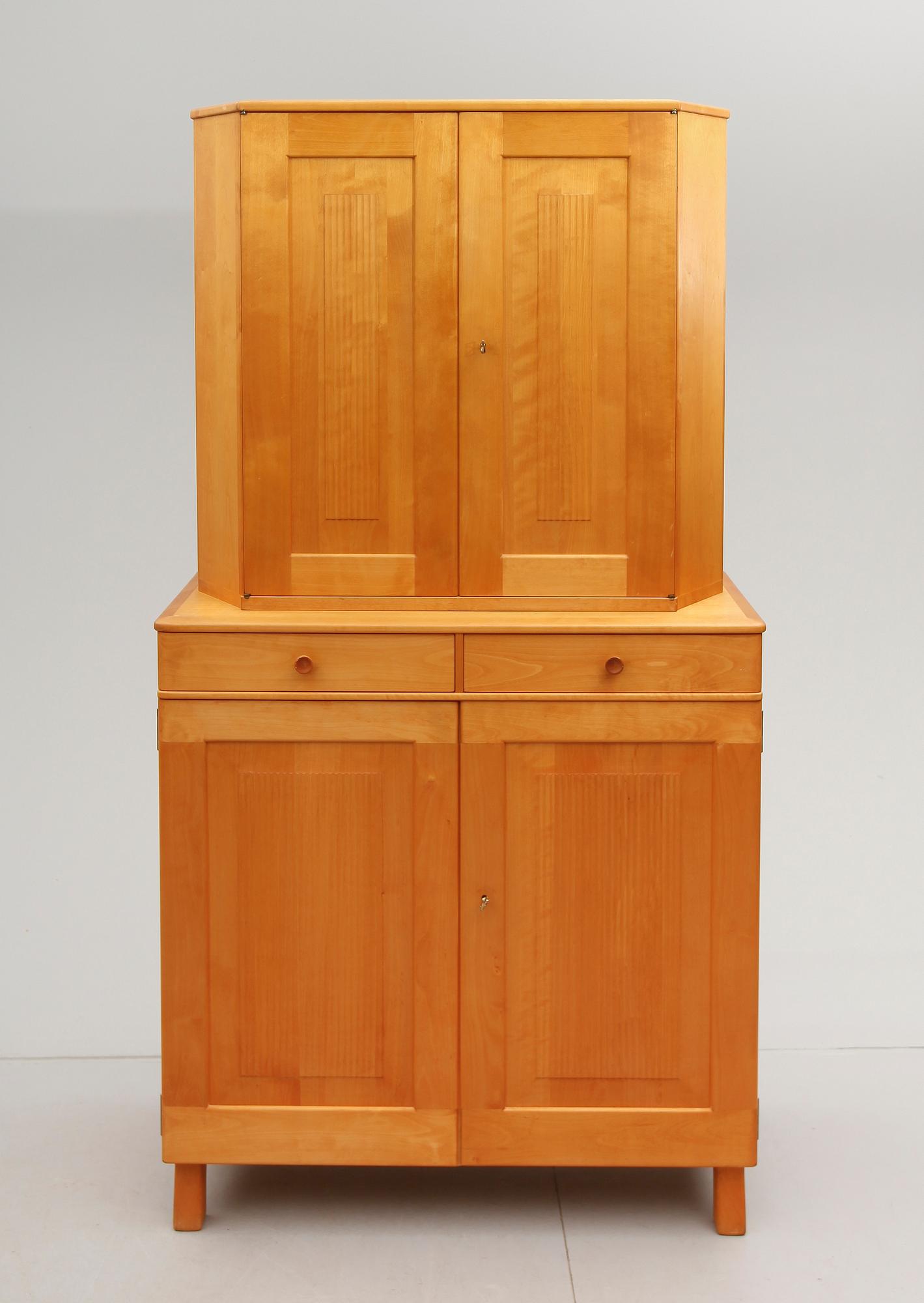 SKÅP, Carl Malmsten, Waggeryds Möbelfabrik, 1900-talets andra hälft.