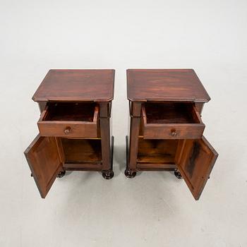 Sängbord ett par omkring 1900.