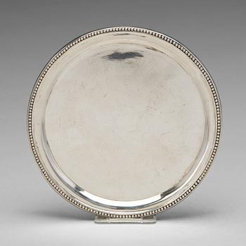 Bricka på fötter / coaster, icke identifierad mästarstämpel, Lisbon 1803-1813.