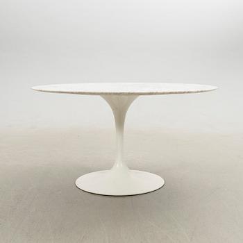 Eero Aarnio, Table, "Tulip", Knoll International, second half of the 20th century.