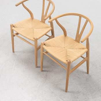 Hans J. Wegner, six model CH-24 chairs, Carl Hansen & Son, Odense, Denmark.