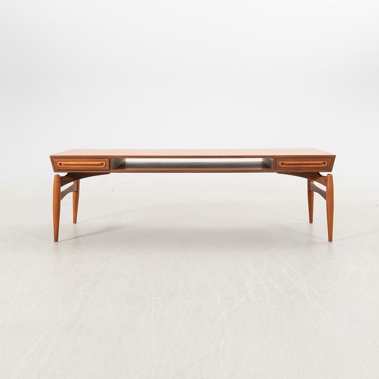 Johannes Andersen, coffee table mid-20th century.