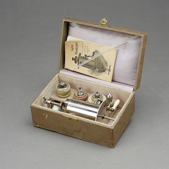 MANIKYRSET, "Auto-Manicure", 1930-40-tal.
