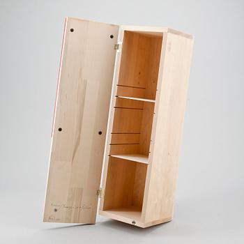 VÄGGSKÅP, "Hommage Lucio Fontana", Thomas Johansson, Armarium, 2012.