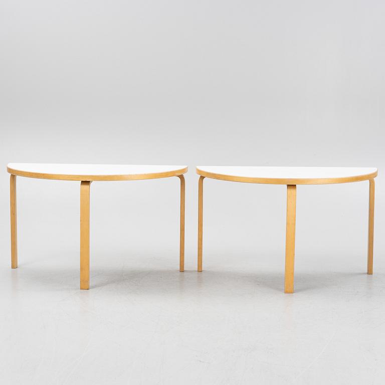 Alvar Aalto, dining table, model no 95 and 81b, Artek, Finland.