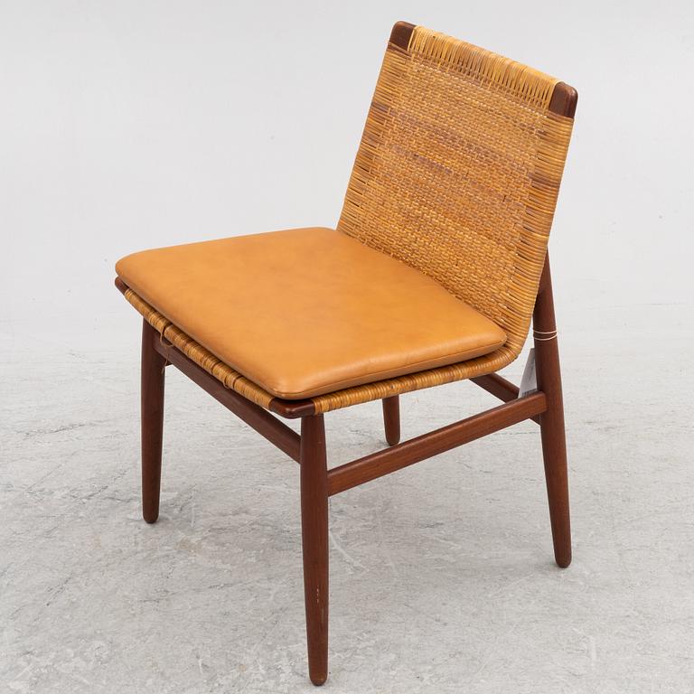 Jørgen Høj, 8 chairs, Thorald Madsen  Snedkeri, Denmark 1950s.