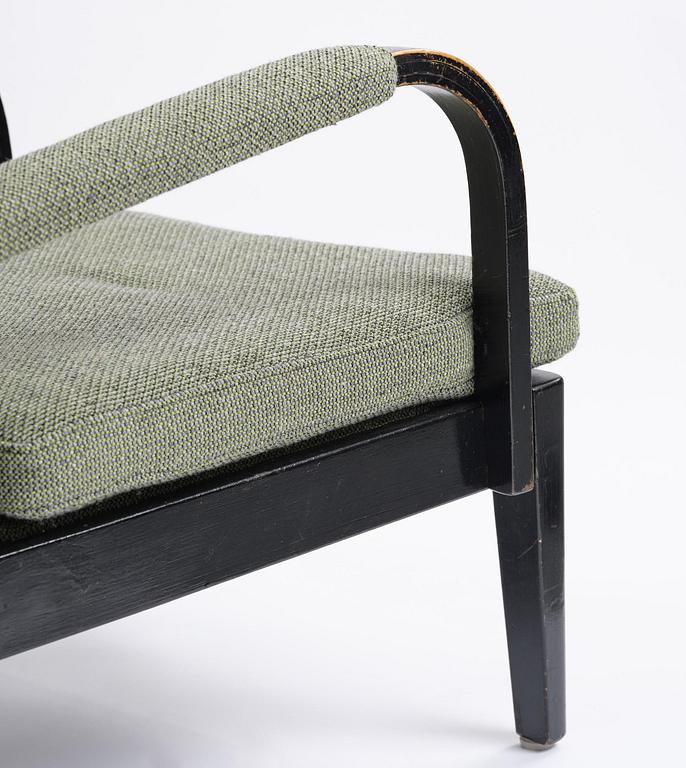 Kooperativa Förbundets Arkitektkontor, a pair of armchairs, executed by Gemla, Diö, 1930s.