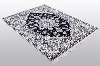 A rug, Nain, paret silk, sk 9 LAA, 204 x 152 cm.