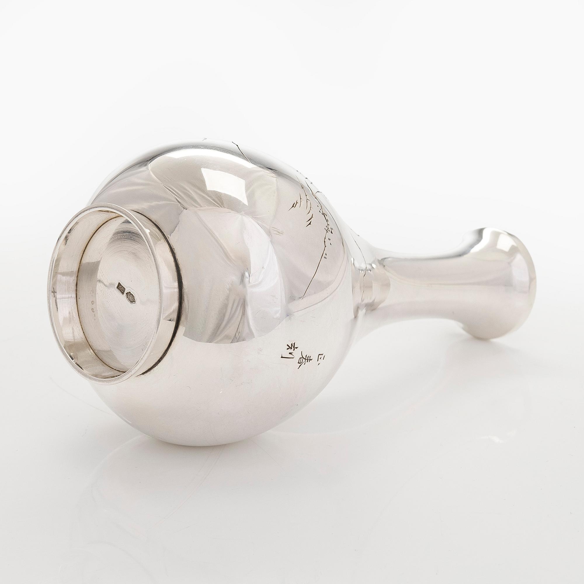 Vas, sterlinghopea jungin-leimalla, Japani todennäköisesti Taishō-kaudelta.