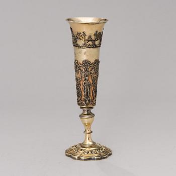 A RUSSIAN SILVER GILT CHAMPAGNE BEAKER, Moscow 1841, unknown goldsmith.