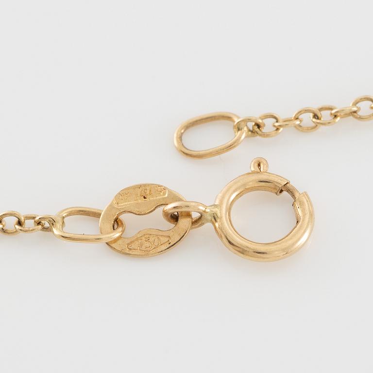 Collier 18K guld med briljantslipade diamanter.