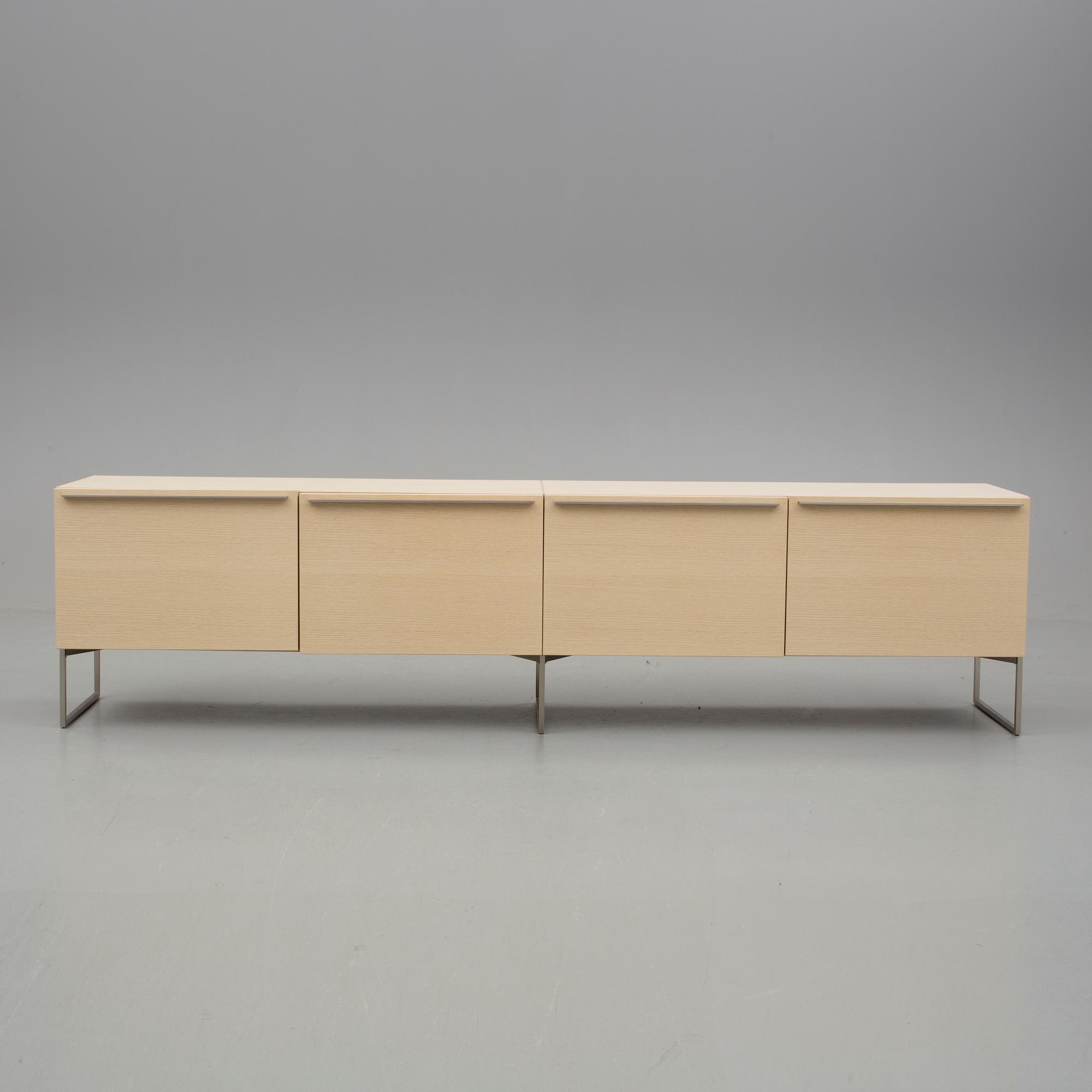 SIDEBOARD, "Porro", Piero Lissoni, modern tillverkning.