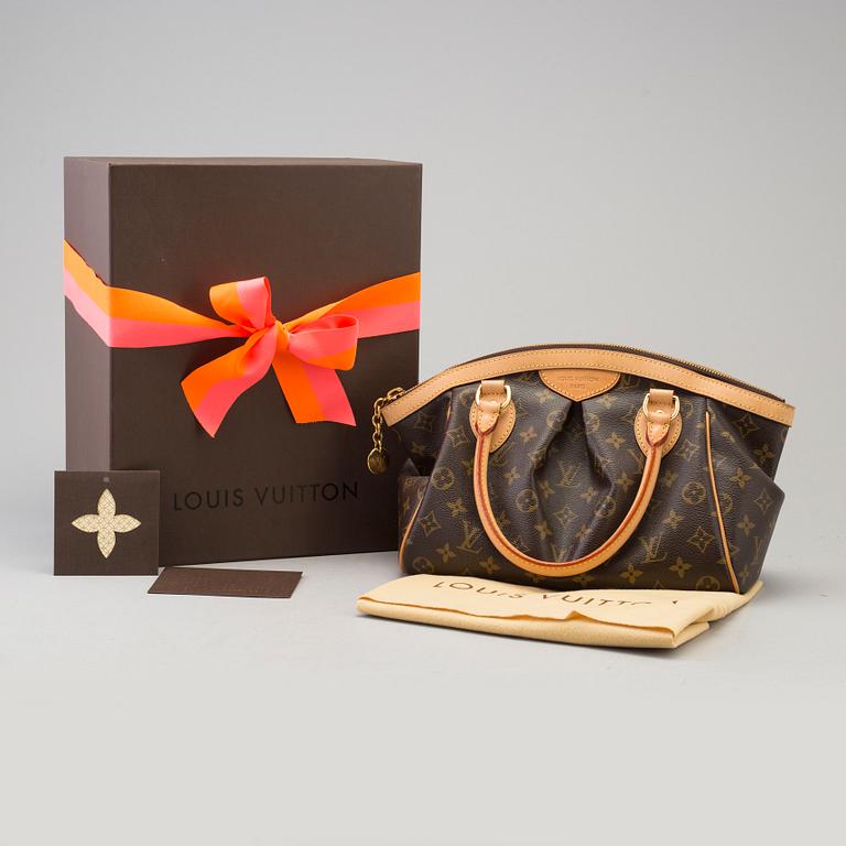 a LOUIS VUITTON 'Tivoli PM' bag.