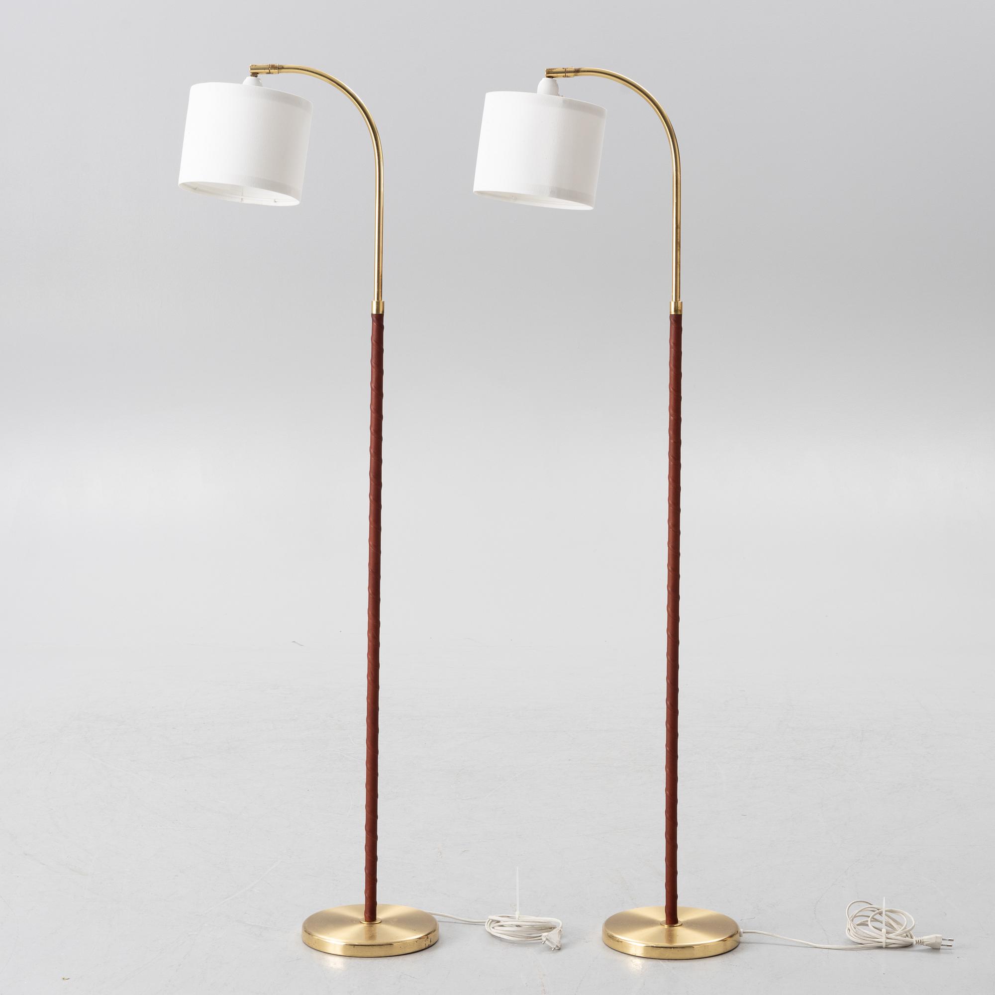 Floor lamps a pair, Armaturhantverk, late 20th century.