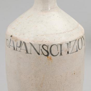 SOJAFLASKOR, 5 st, keramik, Japan, 1800/1900-tal.