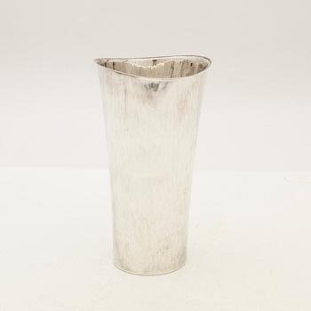 Eric Löfman, vase, silver, MGAB, Uppsala, 1966.