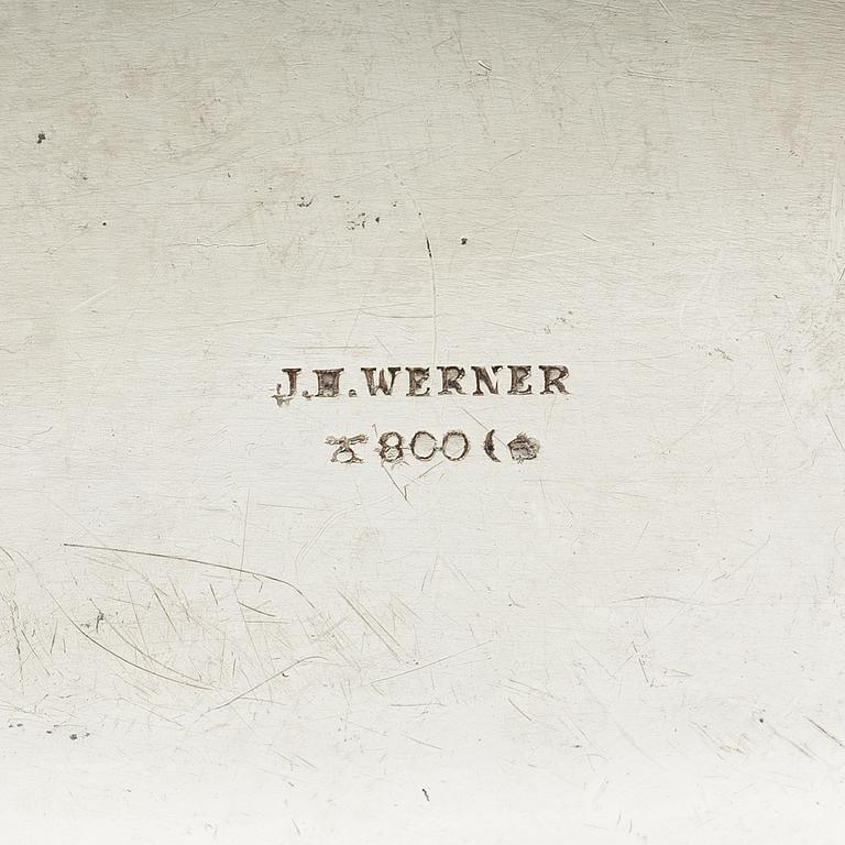 J.H Werner, sauce boat on tray, silver, Rococo style, Germany early 20th century.