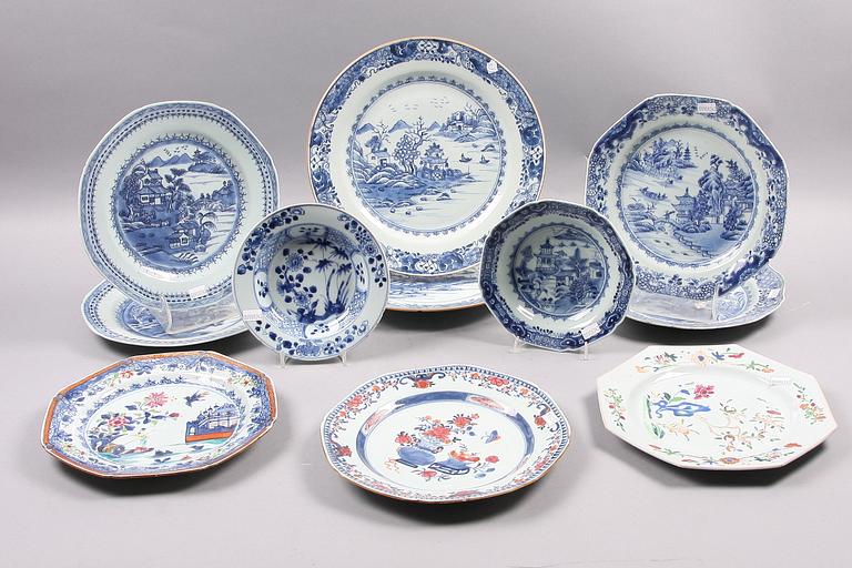TALLRIKAR, 11 st, porslin, Kina, 1700-1800-tal.