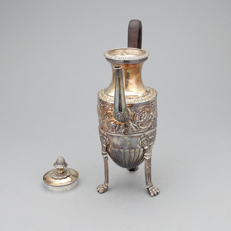 KAFFEKANNA, silver, empire, Adolf Zethelius, Stockholm 1831. Ca 875 g.