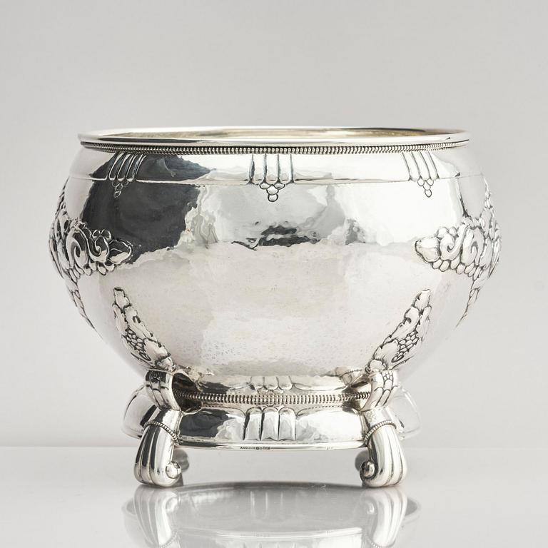 A Swedish early 20th century art nouveau silver centerpiece bowl, mark of Karl Anderson, Stockholm 1916.