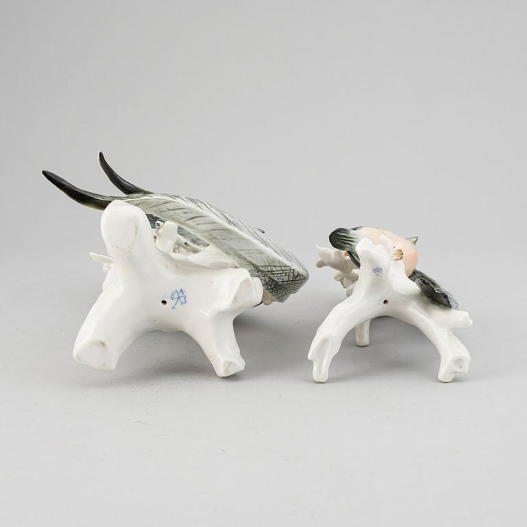 Two bird figurines, porcelain, Germany.