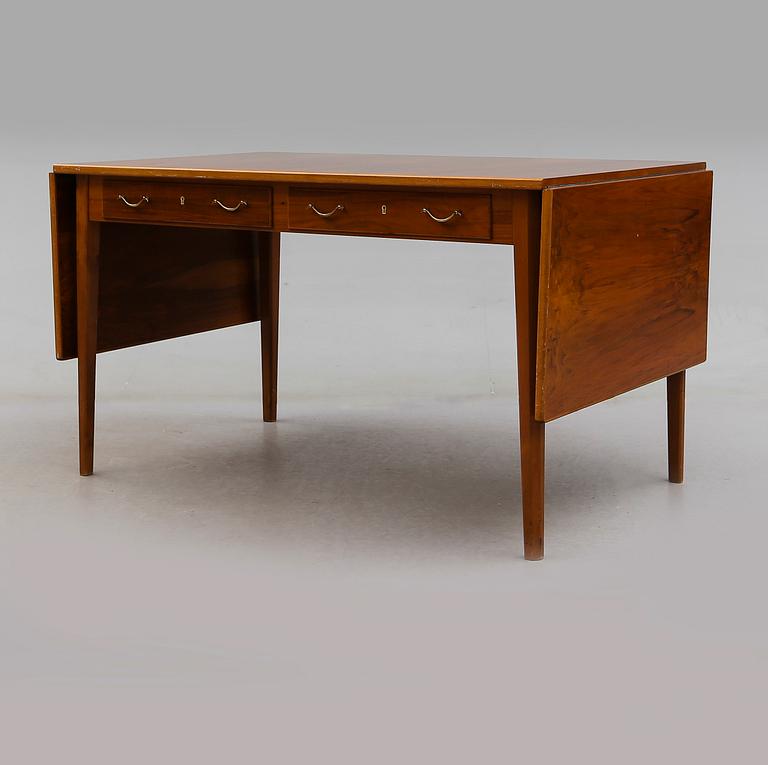SKRIVBORD, David Rosén, Svenska Möbelfabriken, 1900-talets mitt.