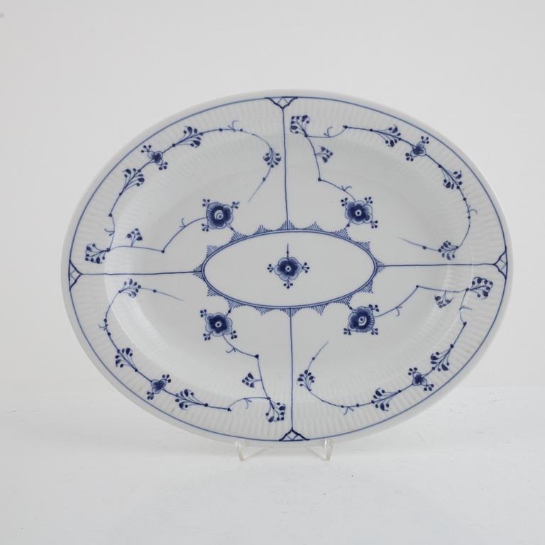 Serving platter, 3 pieces, "Musselmalet", fluted, Royal Copenhagen, Denmark.