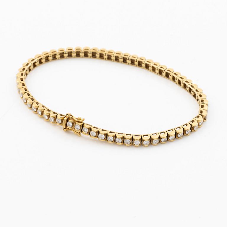 Tennis bracelet, 18K gold with round brilliant-cut diamonds, total weight approx. 1.75 ct.