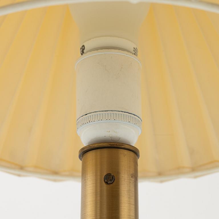 Josef Frank, bordslampa, modell G1819, Firma Svenskt Tenn.