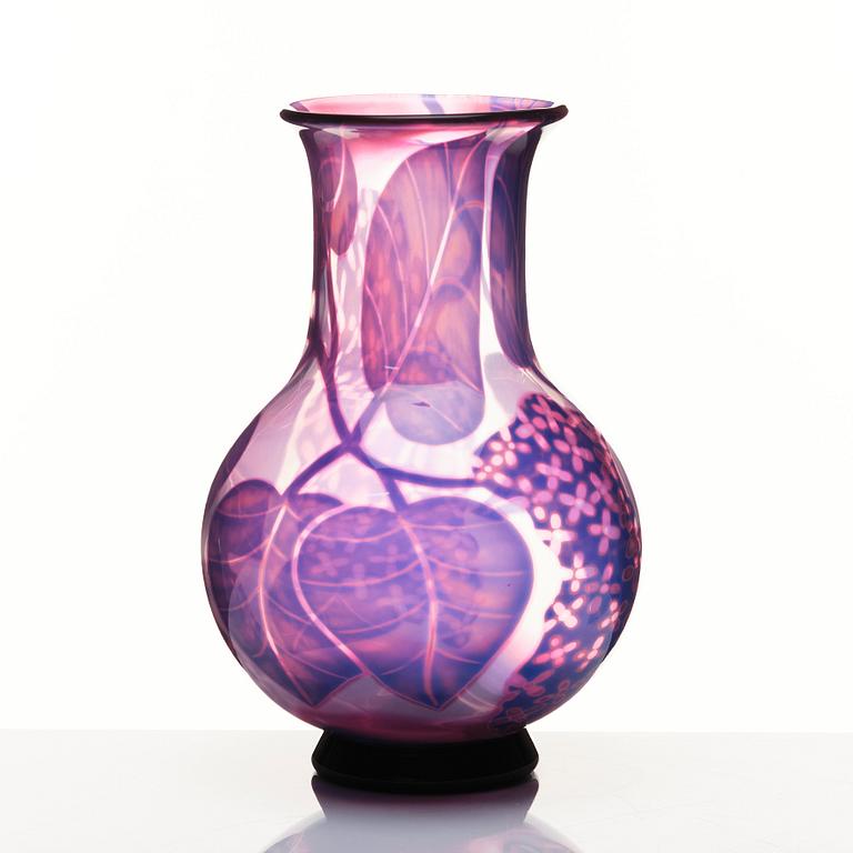 Eva Englund, a 'graal' glass vase, Orrefors, Sweden 1983.