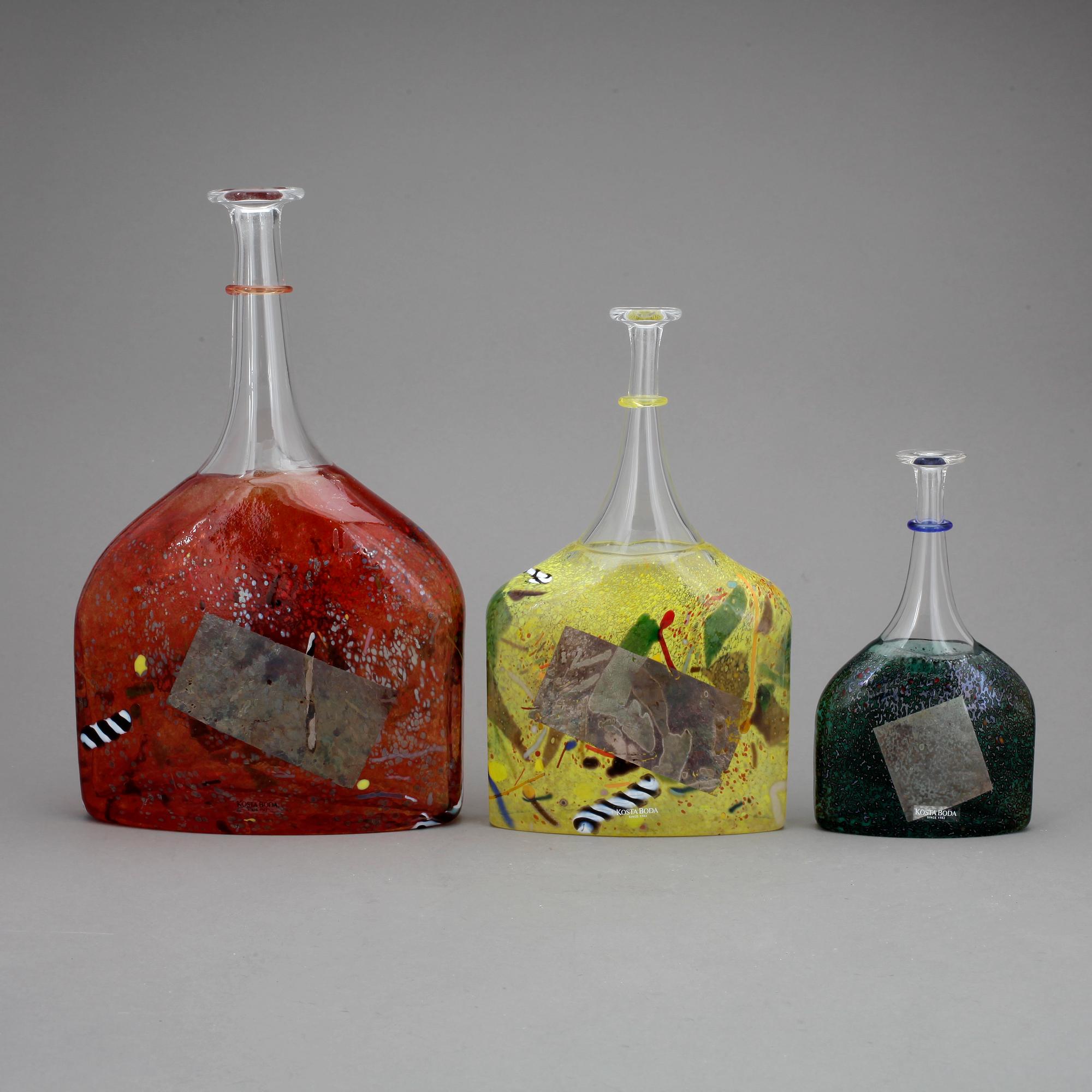 FLASKOR, 3 st, glas, Bertil Vallien, Kosta Boda.