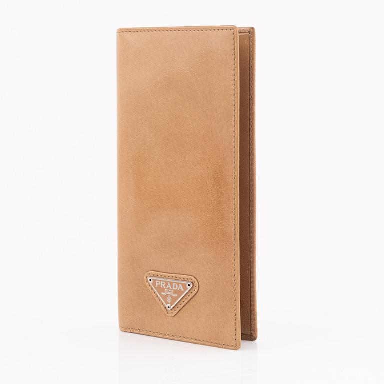 Prada, wallet.