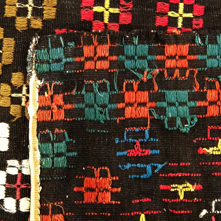 A swedish munkabält quilt mid 19th century ca 204 x 132 cm.