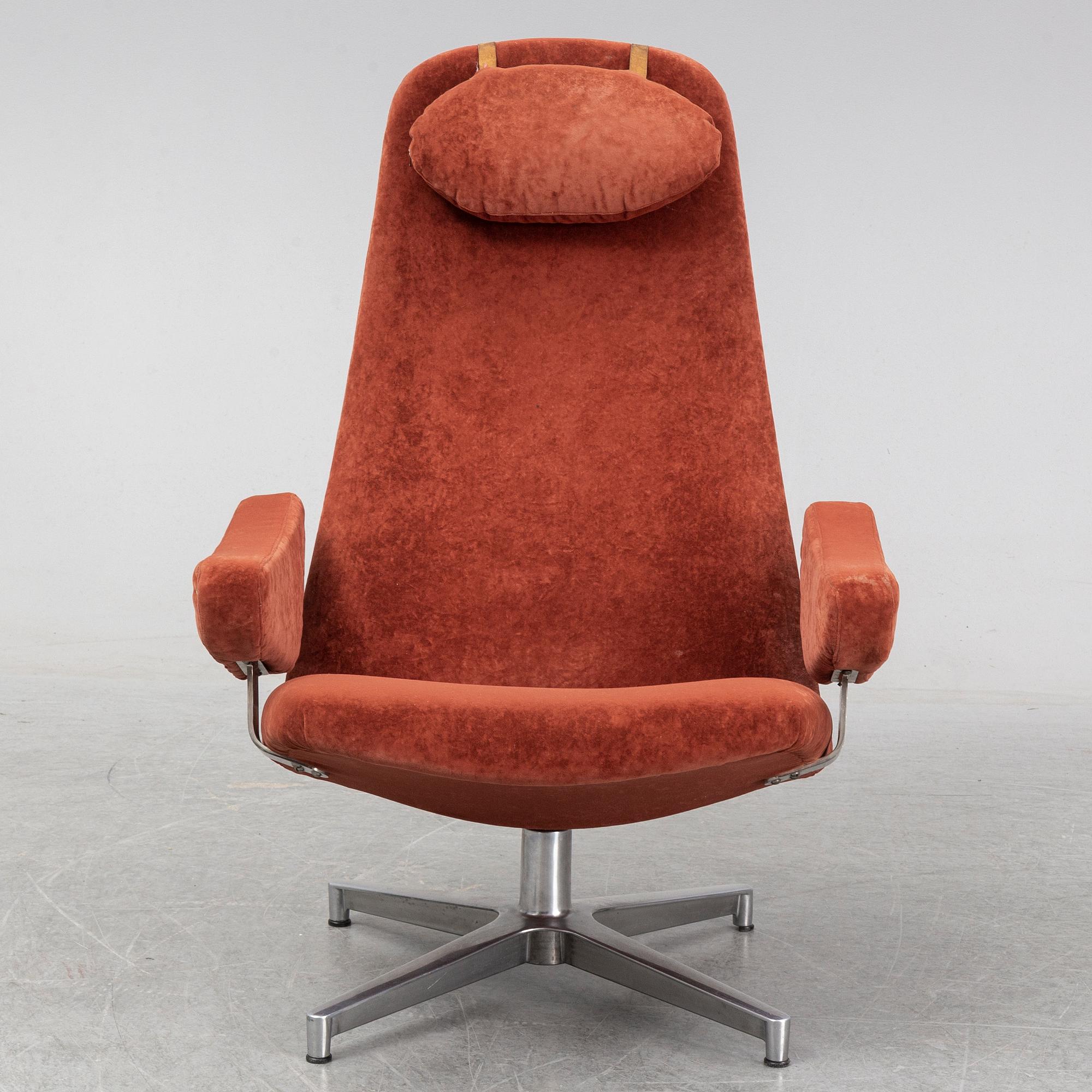 ALF SVENSSON, a 'Contourette Roto' easy chair from Dux.