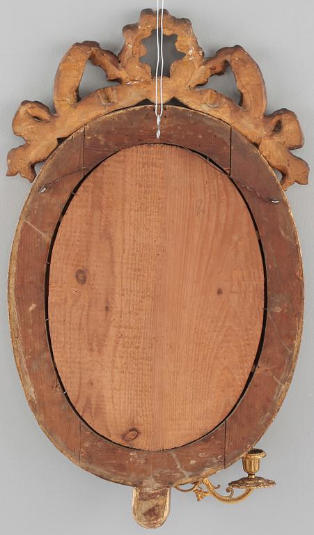 SPEGELLAMPETTER, ett par, gustavianska, sent 1700-tal/tidigt 1800-tal.