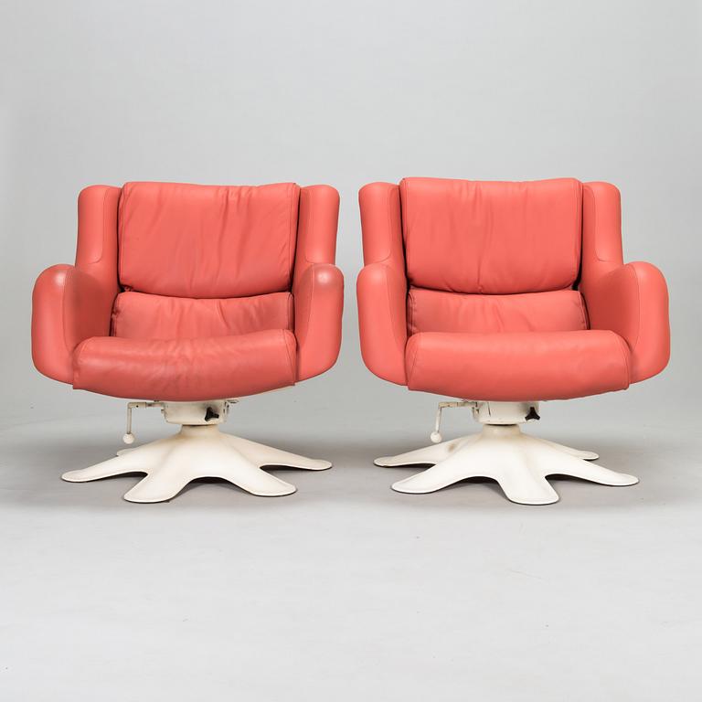 Yrjö Kukkapuro, nojatuolipari, malli 418, Haimi 1970/2000-luku.