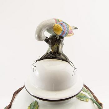 Urna med lock Rokoko-stil Rörstrand 1900-talets mitt flintgods.