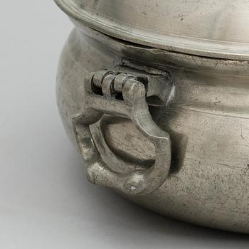 GRÖTSKÅL, tenn, otydliga mästarstämplar, 1800-tal.