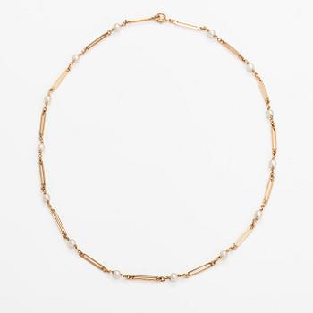 A 14K gold necklace with cuktured pearls. Westerback, Helsinki 1965.