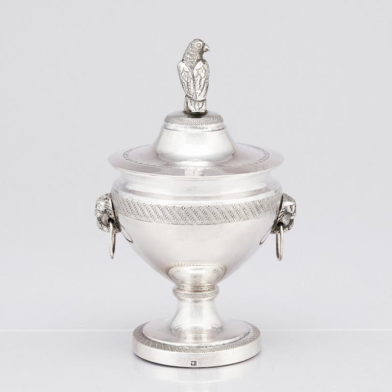 Suger bowl with lid, silver, unidentified master, possibly Raffaele Sisino, Naples 1832-1872.