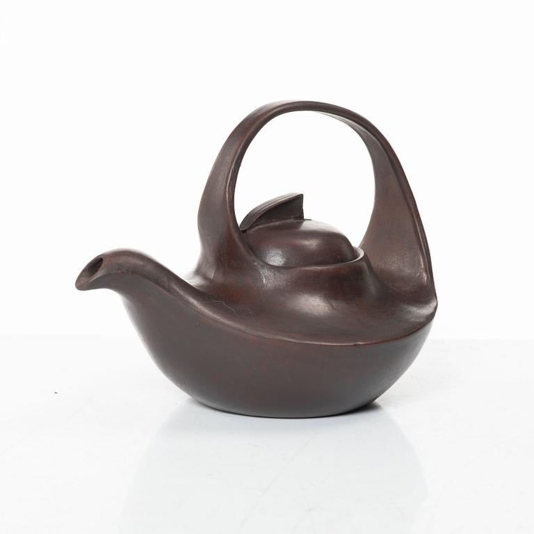 A Chinese compressed yixing teapot and cover, 20th century.