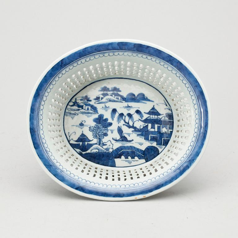 GALLERSKÅL, porslin, Kina, jiaqing, 1800-tal.